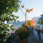 George's Paros Aparthotel Alikí