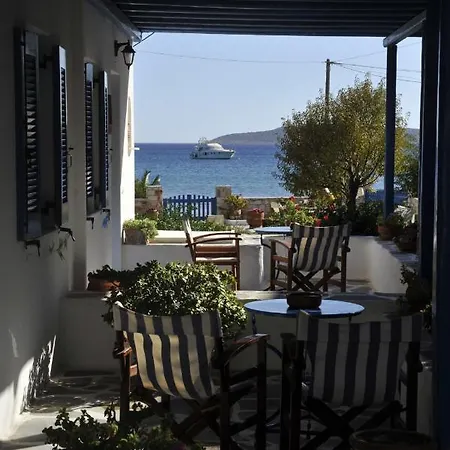 Apart-hotel George's Paros