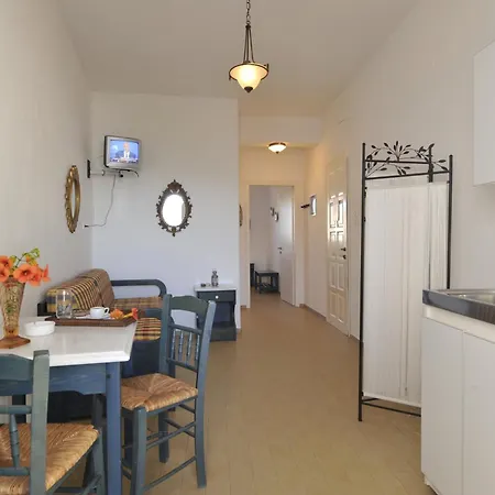 George's Paros Apart-hotel 3*