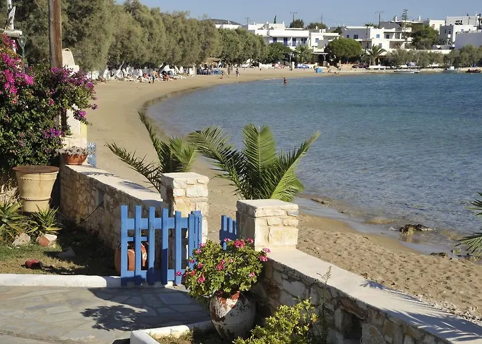 Hotel apartamentowy George's Paros 3*