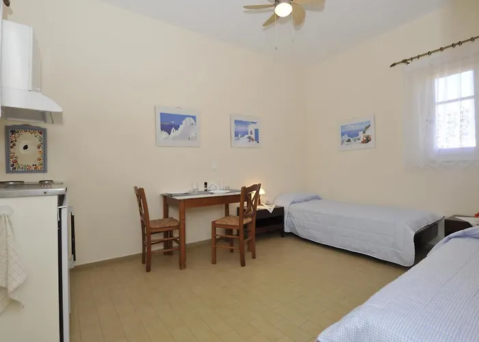George's Paros Hotel apartamentowy