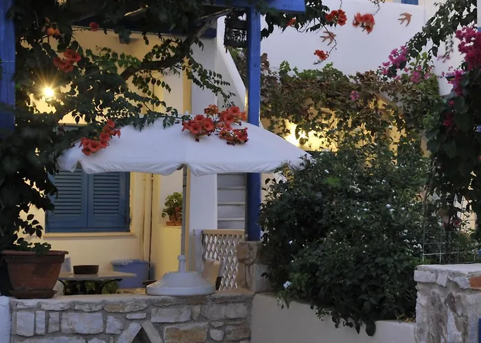 George's Paros Hotel apartamentowy