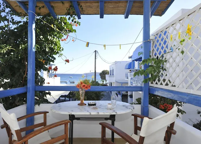 Hotel apartamentowy George's Paros 3*