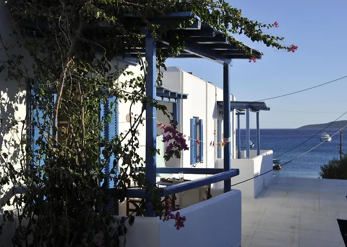 George's Paros Hotel apartamentowy 3*