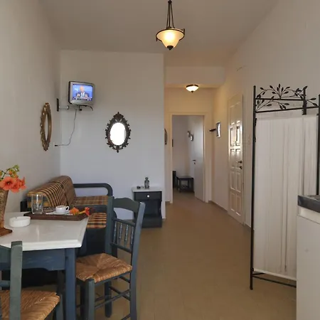 George's Paros Apartmanhotel Alikí