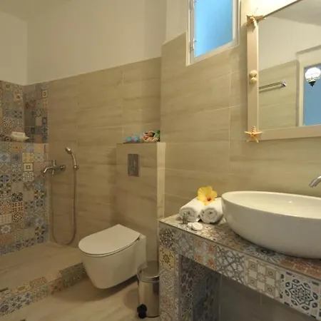 George's Paros Aliki (Paros)