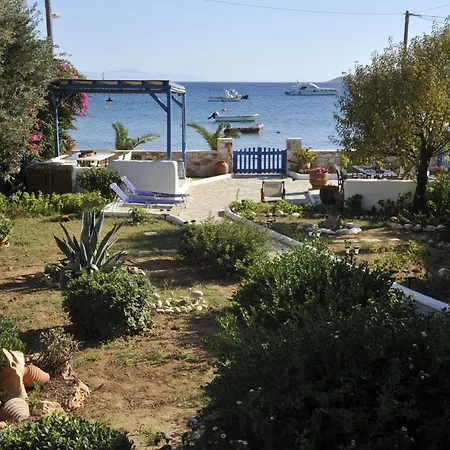 George's Paros Ξενοδοχείο με διαμερίσματα