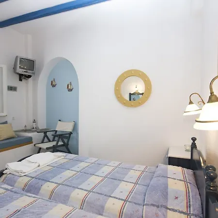 Apartmanhotel George's Paros 4*