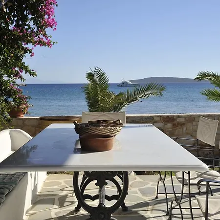 Aparthotel George's Paros