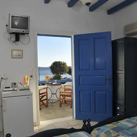 Apartmanhotel George's Paros 4*